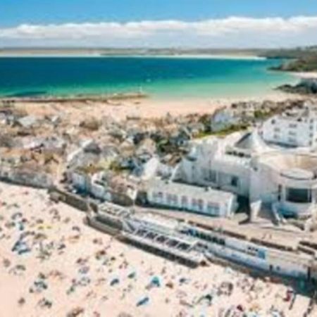 St Ives Apartment Private Parking With Garden 10 Minute Walk Into Town And Beach Luaran gambar