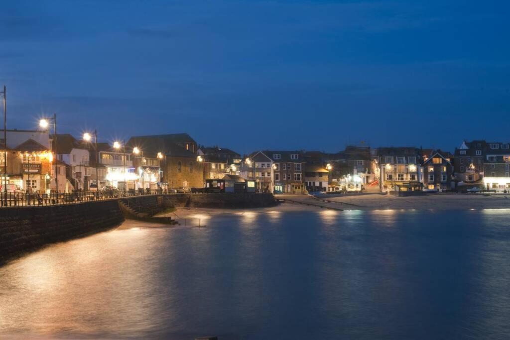 St Ives Apartment Private Parking With Garden 10 Minute Walk Into Town And Beach Luaran gambar