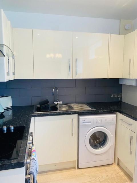 St Ives Apartment Private Parking With Garden 10 Minute Walk Into Town And Beach Luaran gambar